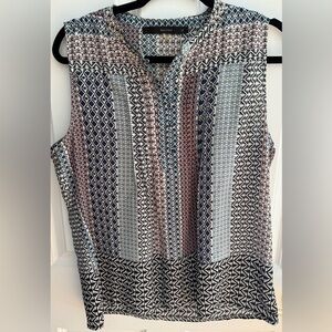 Fun 2 Fun Flora Ulrica Button Top